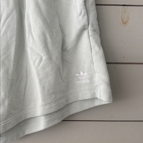 Adidas Mint Green Crewneck Sweatshirt - Picture 7 of 12